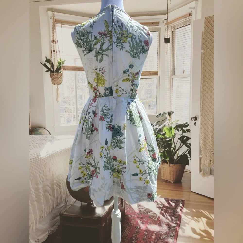 Floral dress size 0 by Gap. - Picture 3 of 14